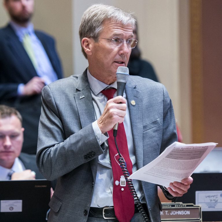 Sen. Jensen speaking on floor